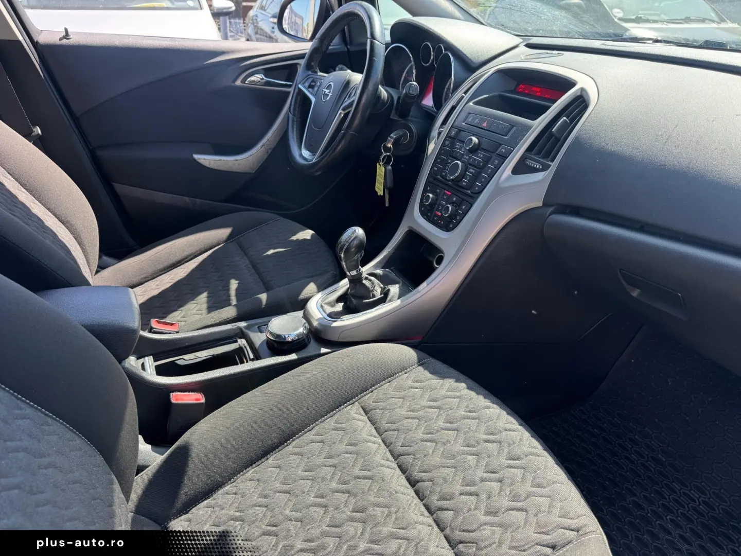 Opel Astra 2014
