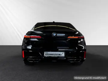 BMW M760e xDrive DA&PAProf. B&WDiamond Autobahnass.