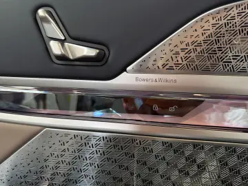 BMW M760e xDrive DA&PAProf. B&WDiamond Autobahnass.