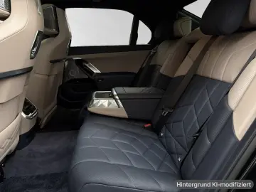 BMW M760e xDrive DA&PAProf. B&WDiamond Autobahnass.