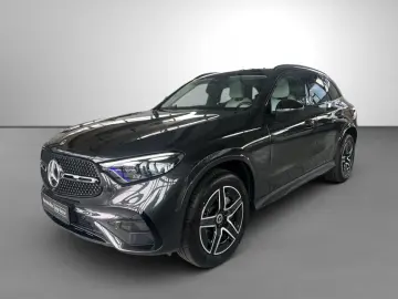 MERCEDES-BENZ GLC 400 e 4M AMG Night Pano AHK Digital Light
