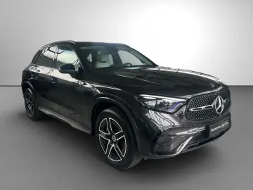 MERCEDES-BENZ GLC 400 e 4M AMG Night Pano AHK Digital Light