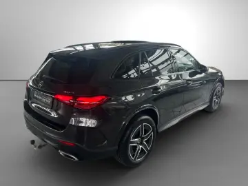 MERCEDES-BENZ GLC 400 e 4M AMG Night Pano AHK Digital Light