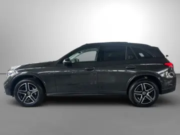 MERCEDES-BENZ GLC 400 e 4M AMG Night Pano AHK Digital Light