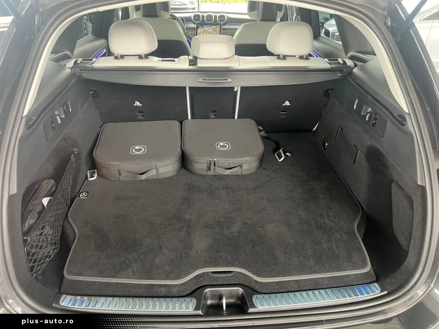 MERCEDES-BENZ GLC 400 e 4M AMG Night Pano AHK Digital Light
