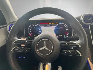 MERCEDES-BENZ GLC 400 e 4M AMG Night Pano AHK Digital Light