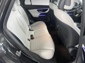 MERCEDES-BENZ GLC 400 e 4M AMG Night Pano AHK Digital Light