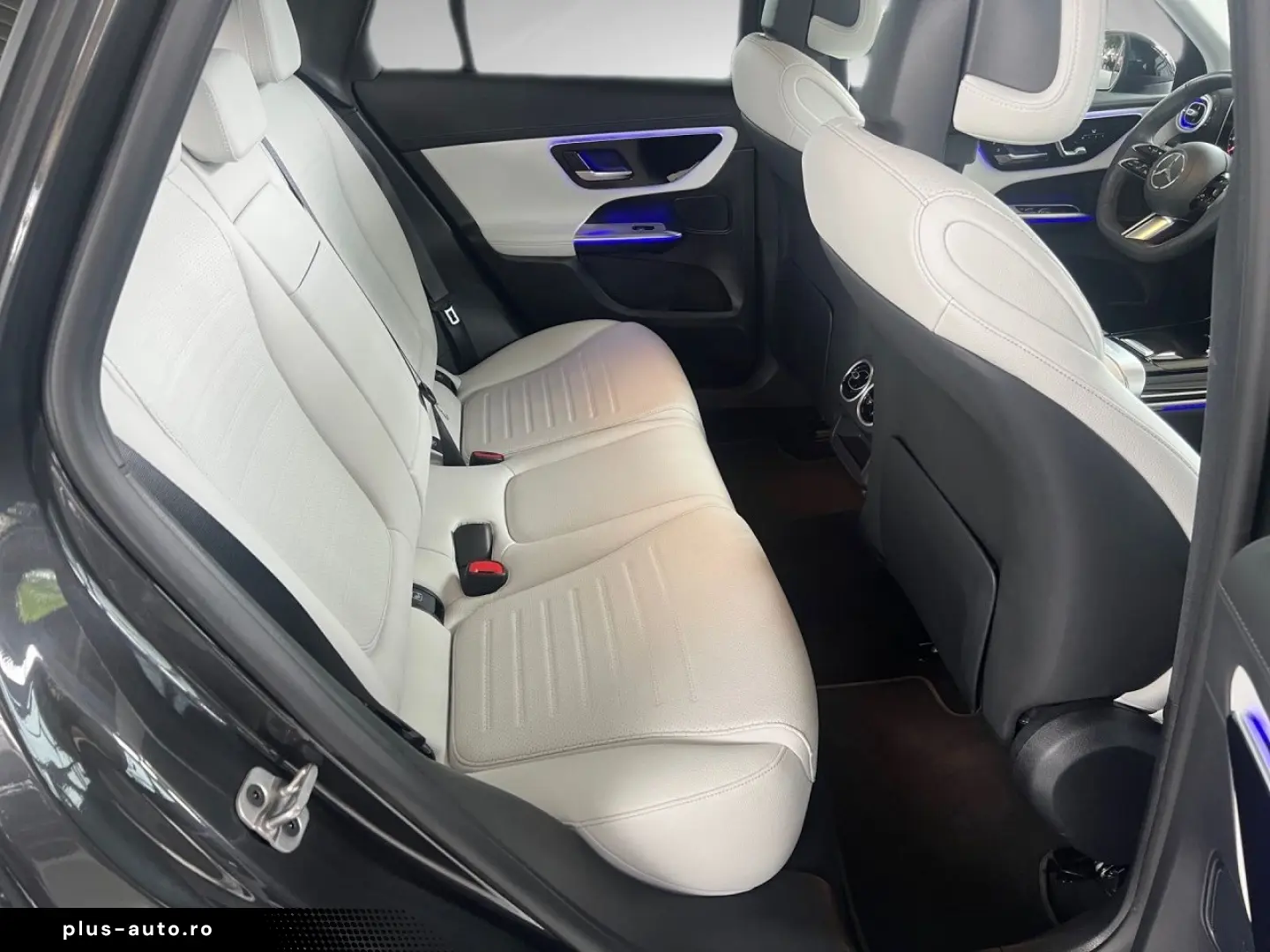 MERCEDES-BENZ GLC 400 e 4M AMG Night Pano AHK Digital Light