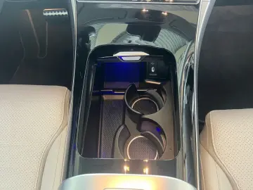 MERCEDES-BENZ GLC 400 e 4M AMG Night Pano AHK Digital Light