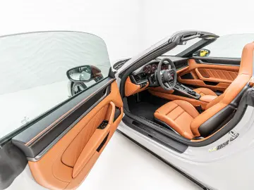 Porsche 992 911 Turbo S Cabriolet Lift Carbon Burmester