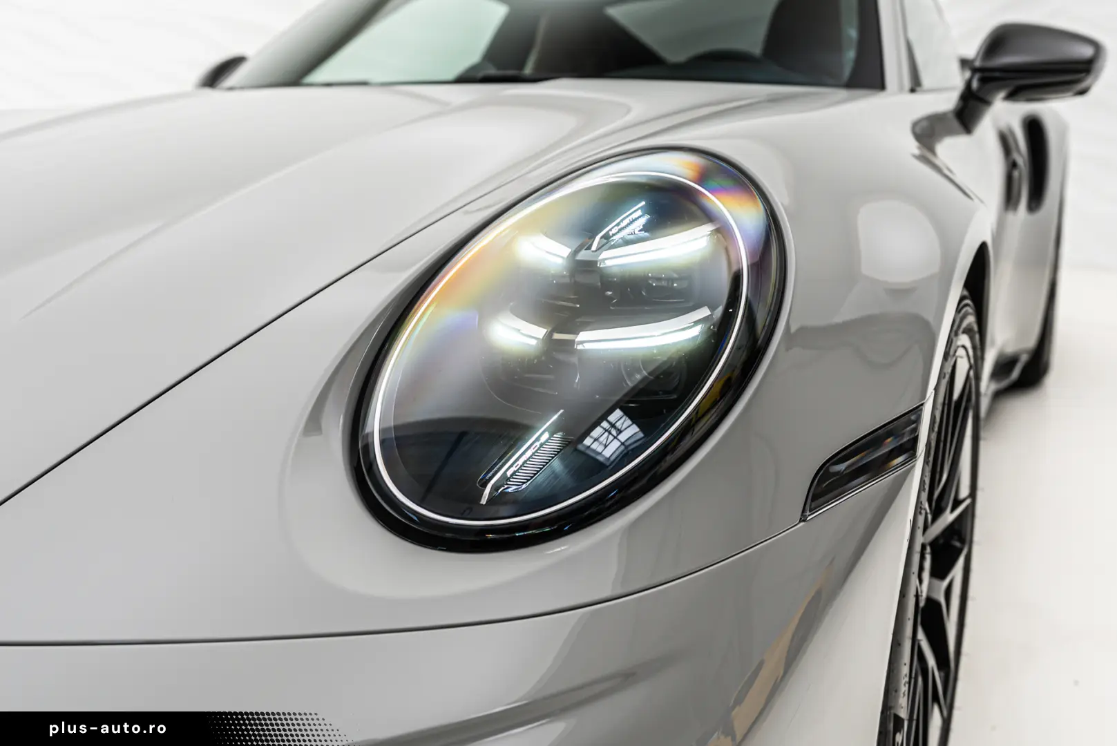 Porsche 992 911 Turbo S Cabriolet Lift Carbon Burmester