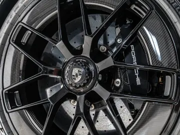 Porsche 992 911 Turbo S Cabriolet Lift Carbon Burmester