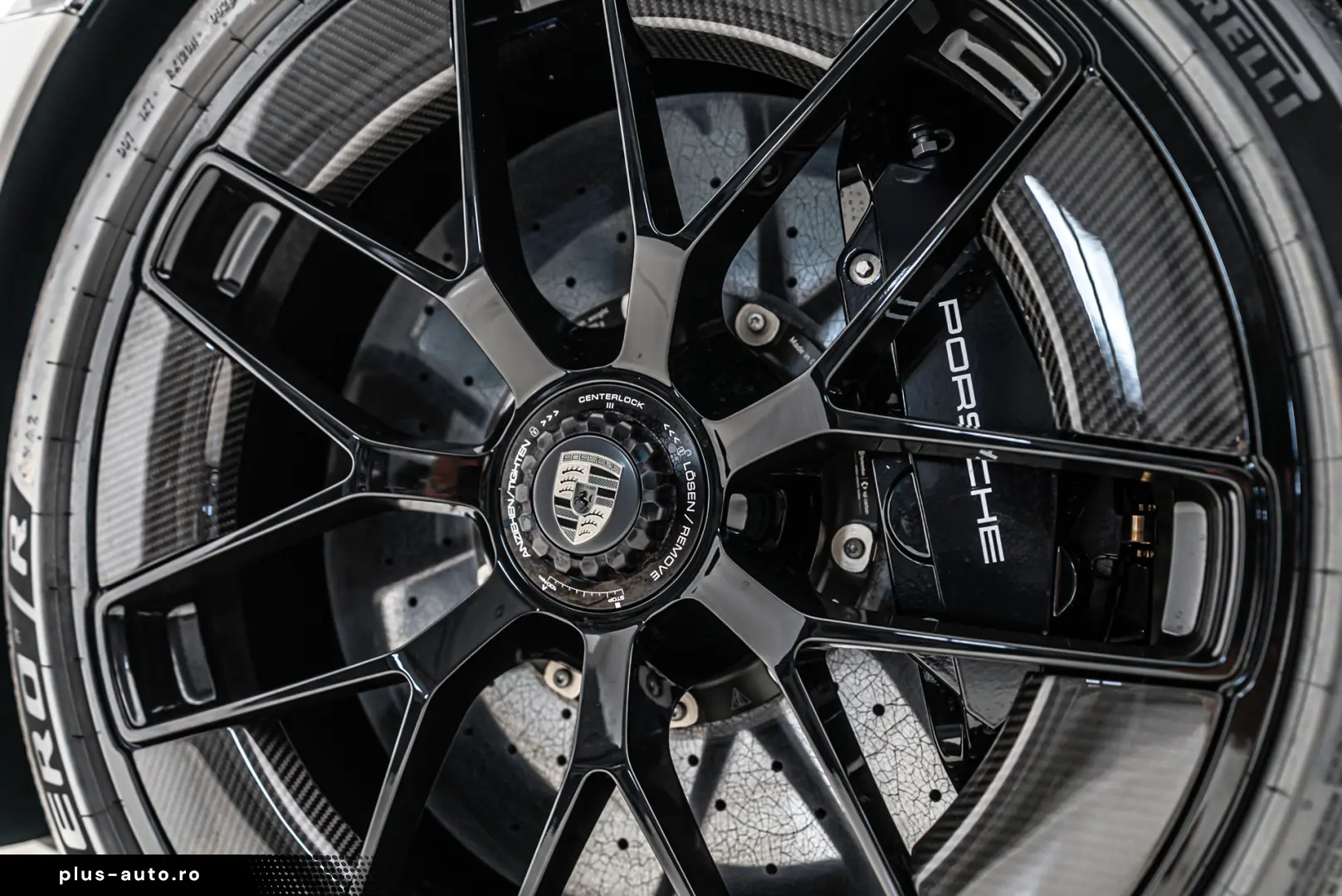 Porsche 992 911 Turbo S Cabriolet Lift Carbon Burmester
