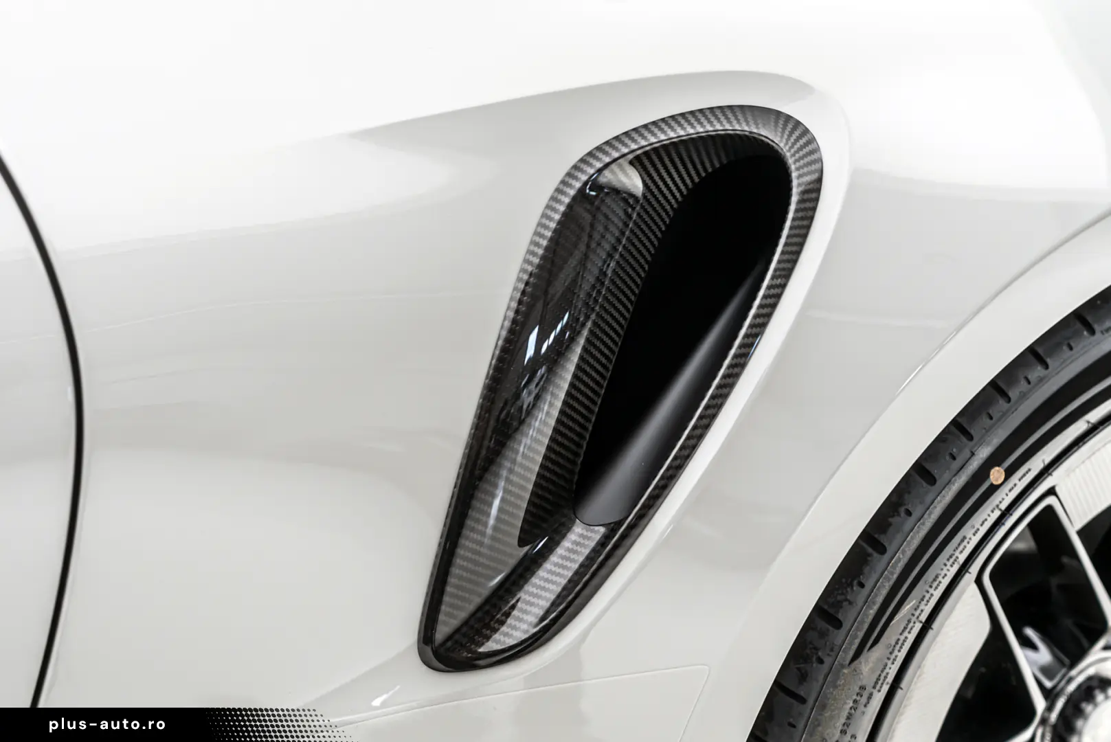 Porsche 992 911 Turbo S Cabriolet Lift Carbon Burmester