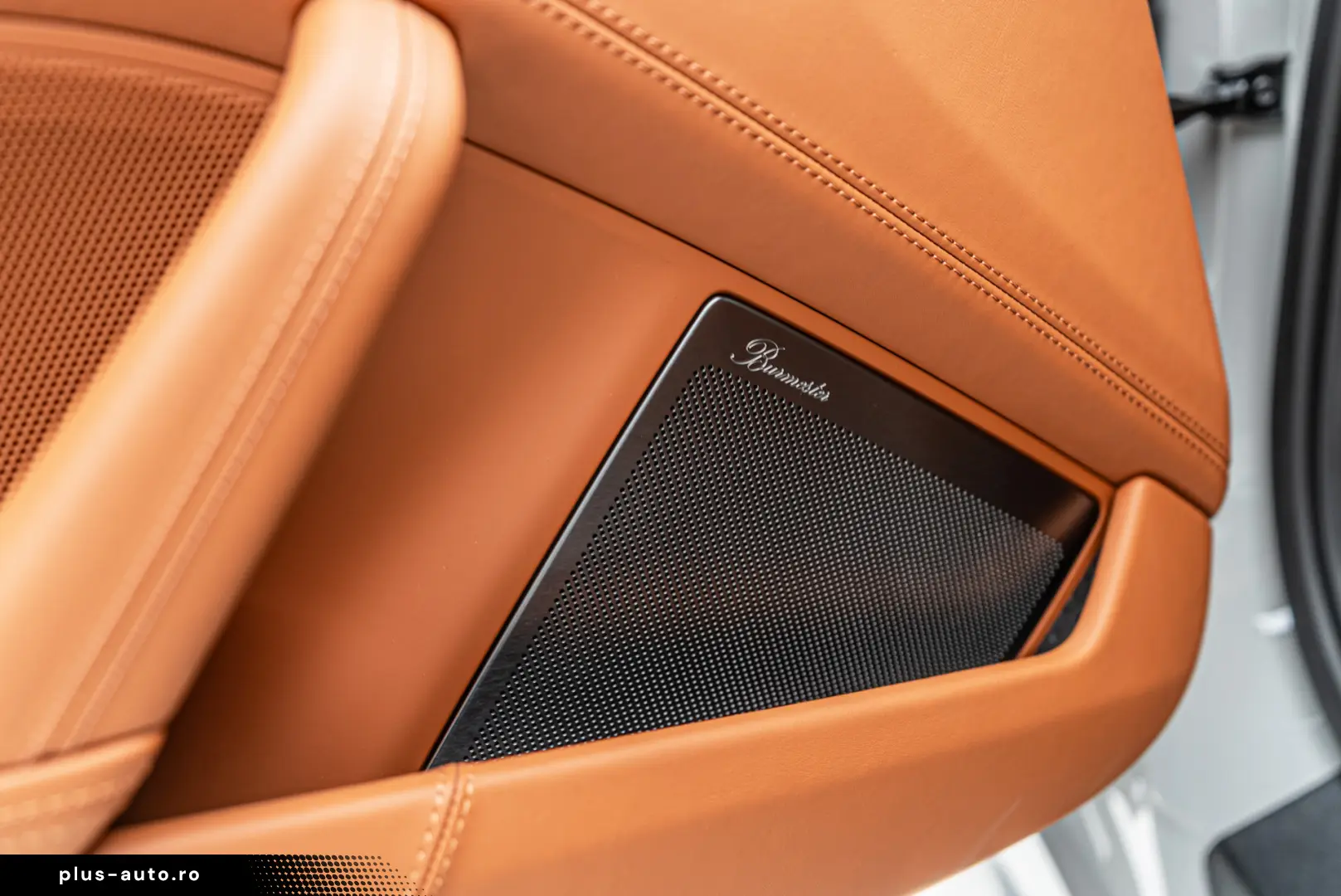 Porsche 992 911 Turbo S Cabriolet Lift Carbon Burmester