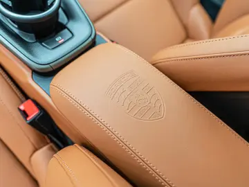 Porsche 992 911 Turbo S Cabriolet Lift Carbon Burmester