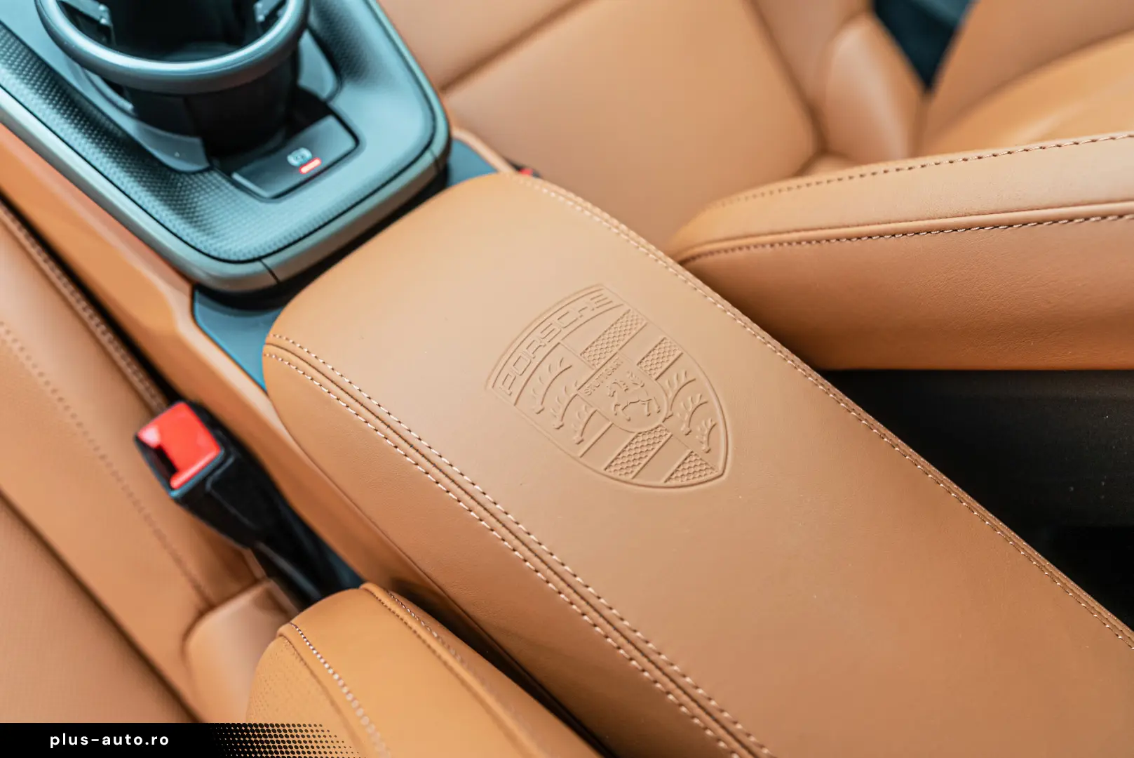 Porsche 992 911 Turbo S Cabriolet Lift Carbon Burmester