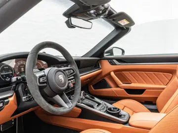 Porsche 992 911 Turbo S Cabriolet Lift Carbon Burmester