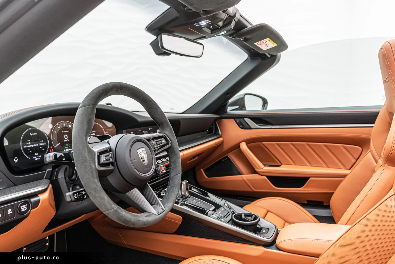 Porsche 992 911 Turbo S Cabriolet Lift Carbon Burmester