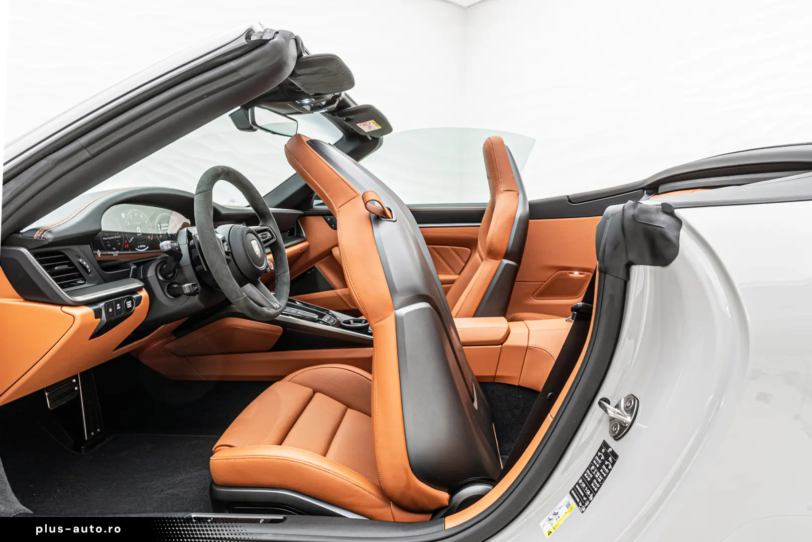 Porsche 992 911 Turbo S Cabriolet Lift Carbon Burmester