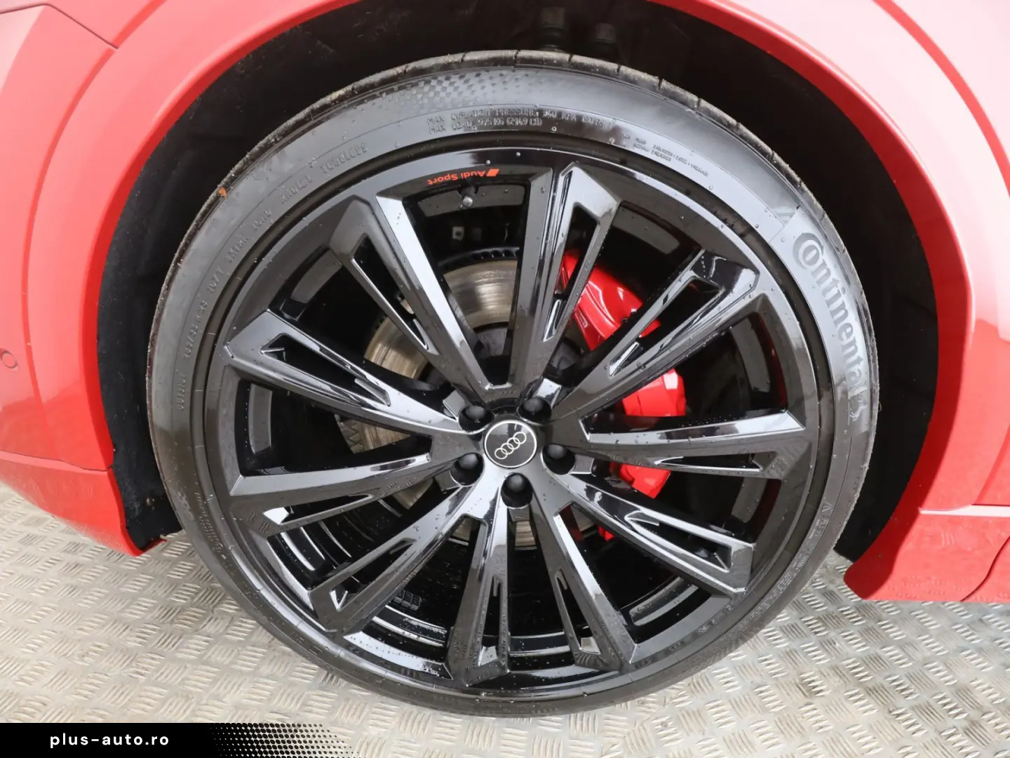 AUDI Q8 60 TFSIe quattro HYBRID Pano AHK LUFT B&O Mem