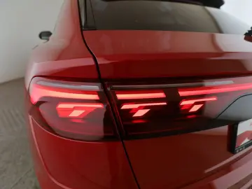AUDI Q8 60 TFSIe quattro HYBRID Pano AHK LUFT B&O Mem