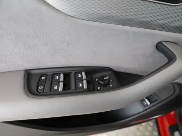 AUDI Q8 60 TFSIe quattro HYBRID Pano AHK LUFT B&O Mem