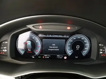 AUDI Q8 60 TFSIe quattro HYBRID Pano AHK LUFT B&O Mem