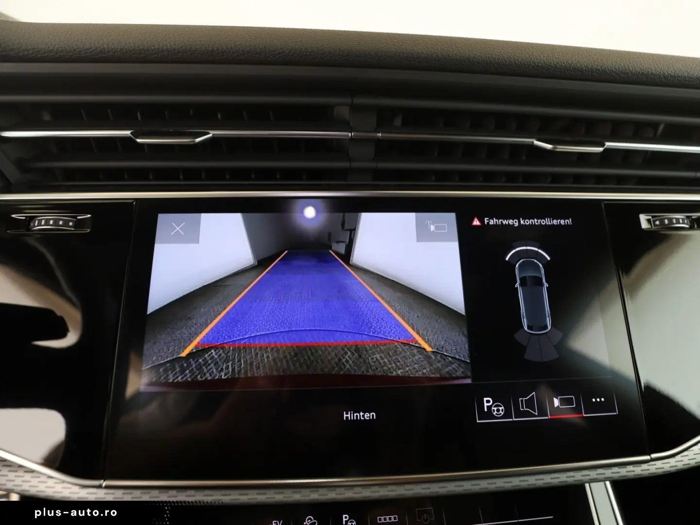 AUDI Q8 60 TFSIe quattro HYBRID Pano AHK LUFT B&O Mem