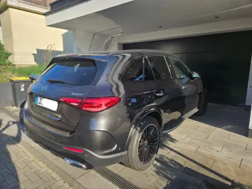 MERCEDES-BENZ GLC 400e 4M AMG matt Vollausstattg. NP…