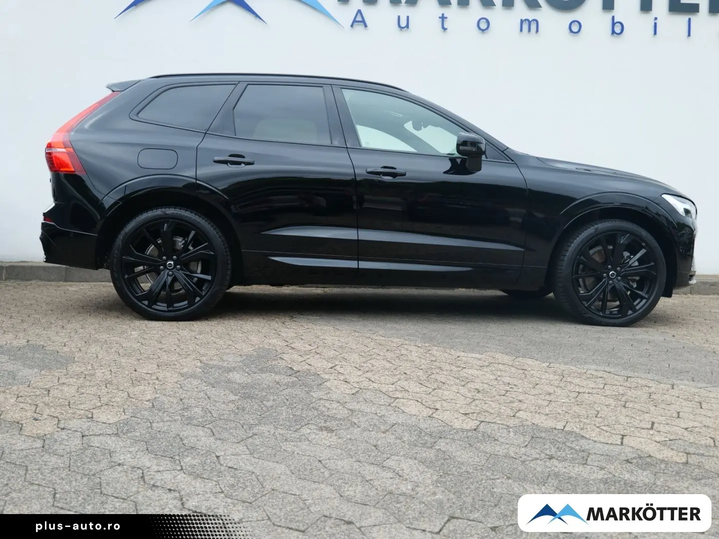 VOLVO XC60 T8 Recharge AWD Plus Black Edition STHZ