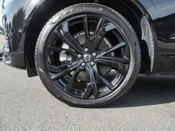 VOLVO XC60 T6 AWD Black Edition Plus Plug-in Hybrid HU