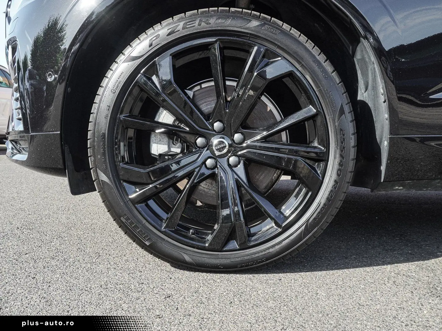 VOLVO XC60 T6 AWD Black Edition Plus Plug-in Hybrid HU