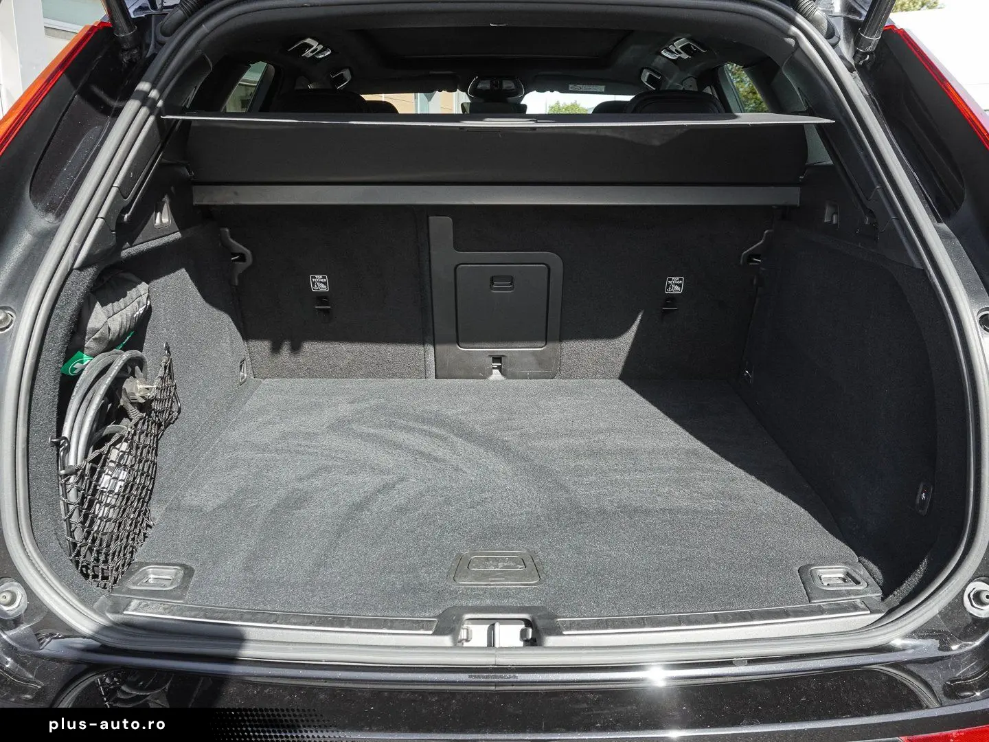 VOLVO XC60 T6 AWD Black Edition Plus Plug-in Hybrid HU