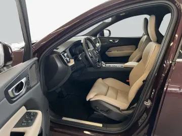 VOLVO XC60 T6 AWD Plug-in Hybrid Plus-Bright Neues-Mod