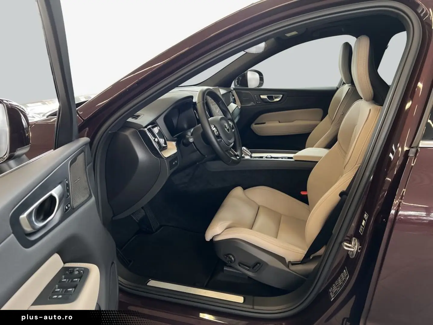 VOLVO XC60 T6 AWD Plug-in Hybrid Plus-Bright Neues-Mod
