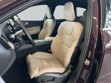VOLVO XC60 T6 AWD Plug-in Hybrid Plus-Bright Neues-Mod