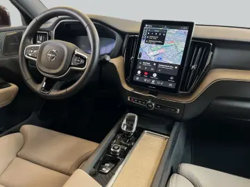 VOLVO XC60 T6 AWD Plug-in Hybrid Plus-Bright Neues-Mod