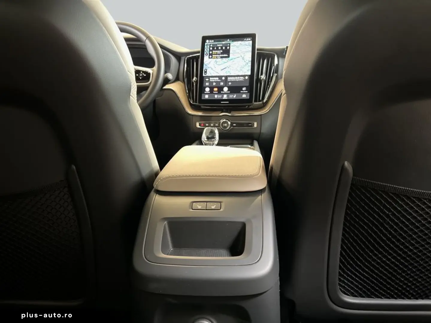 VOLVO XC60 T6 AWD Plug-in Hybrid Plus-Bright Neues-Mod