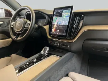 VOLVO XC60 T6 AWD Plug-in Hybrid Plus-Bright Neues-Mod