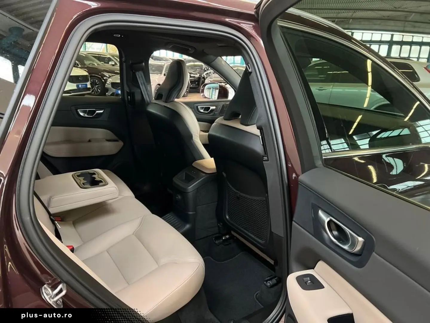 VOLVO XC60 T6 AWD Plug-in Hybrid Plus-Bright Neues-Mod
