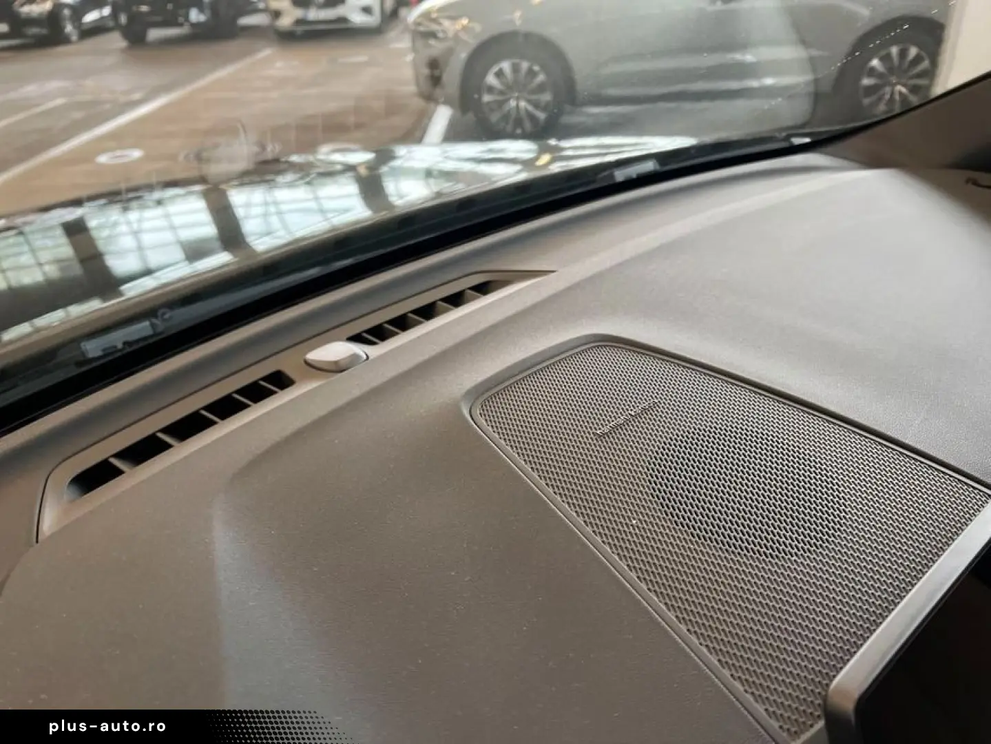 VOLVO XC60 T6 AWD Plug-in Hybrid Plus-Bright Neues-Mod