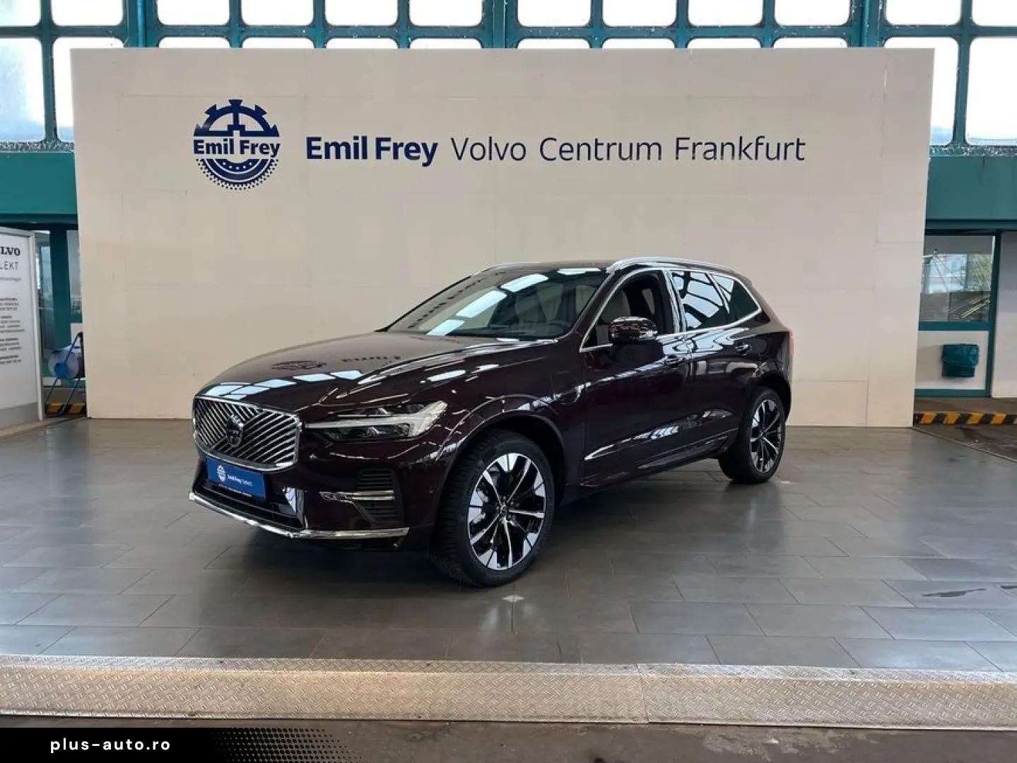 VOLVO XC60 T6 AWD Plug-in Hybrid Plus-Bright Neues-Mod