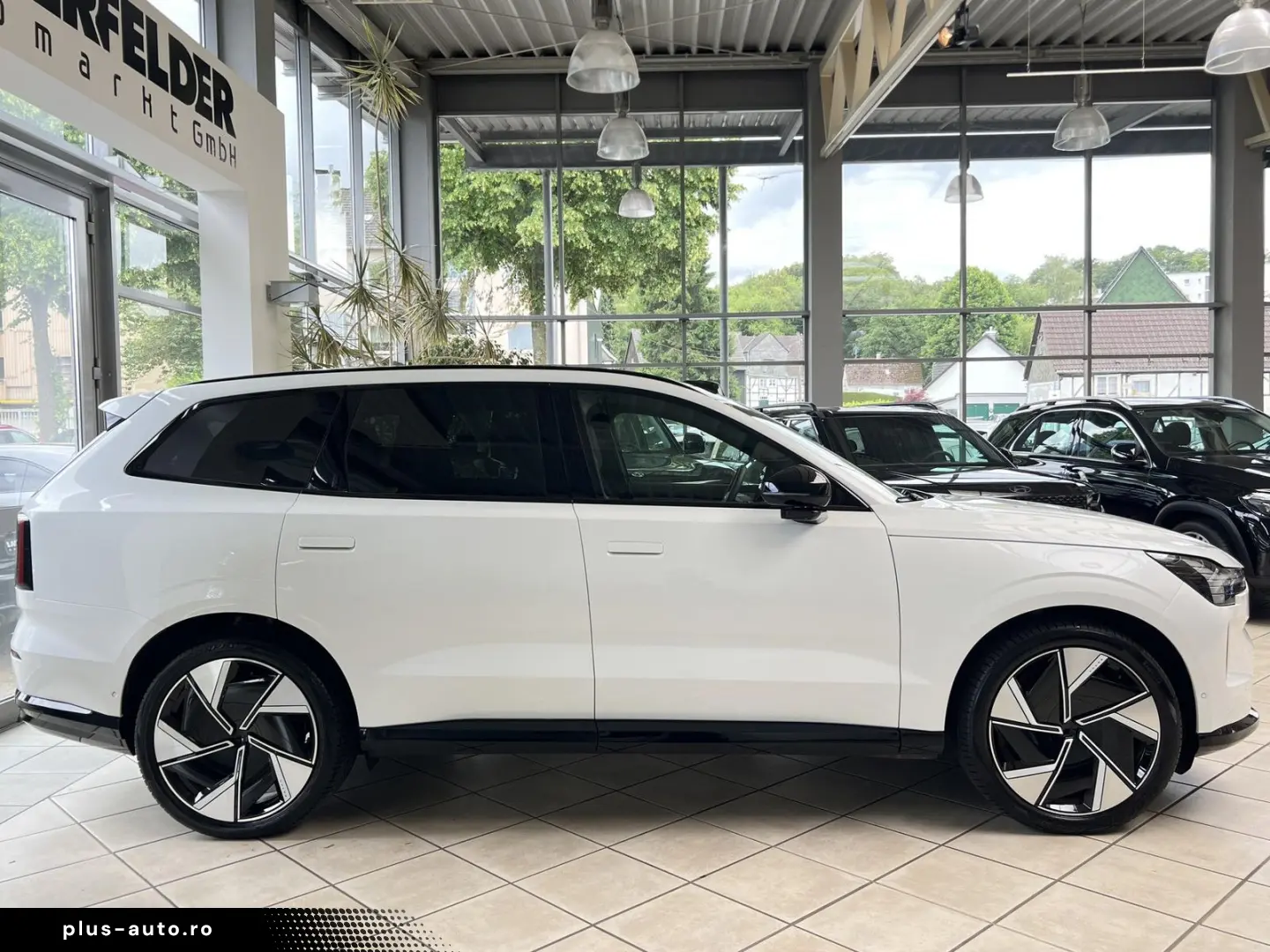 VOLVO EX90 Twin Perf AWD Ultra 7-Si 111kWh 360 B&W AHK