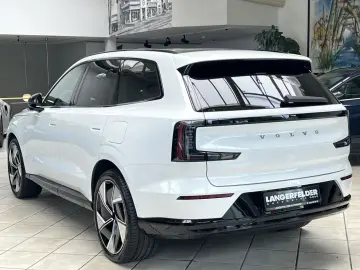 VOLVO EX90 Twin Perf AWD Ultra 7-Si 111kWh 360 B&W AHK