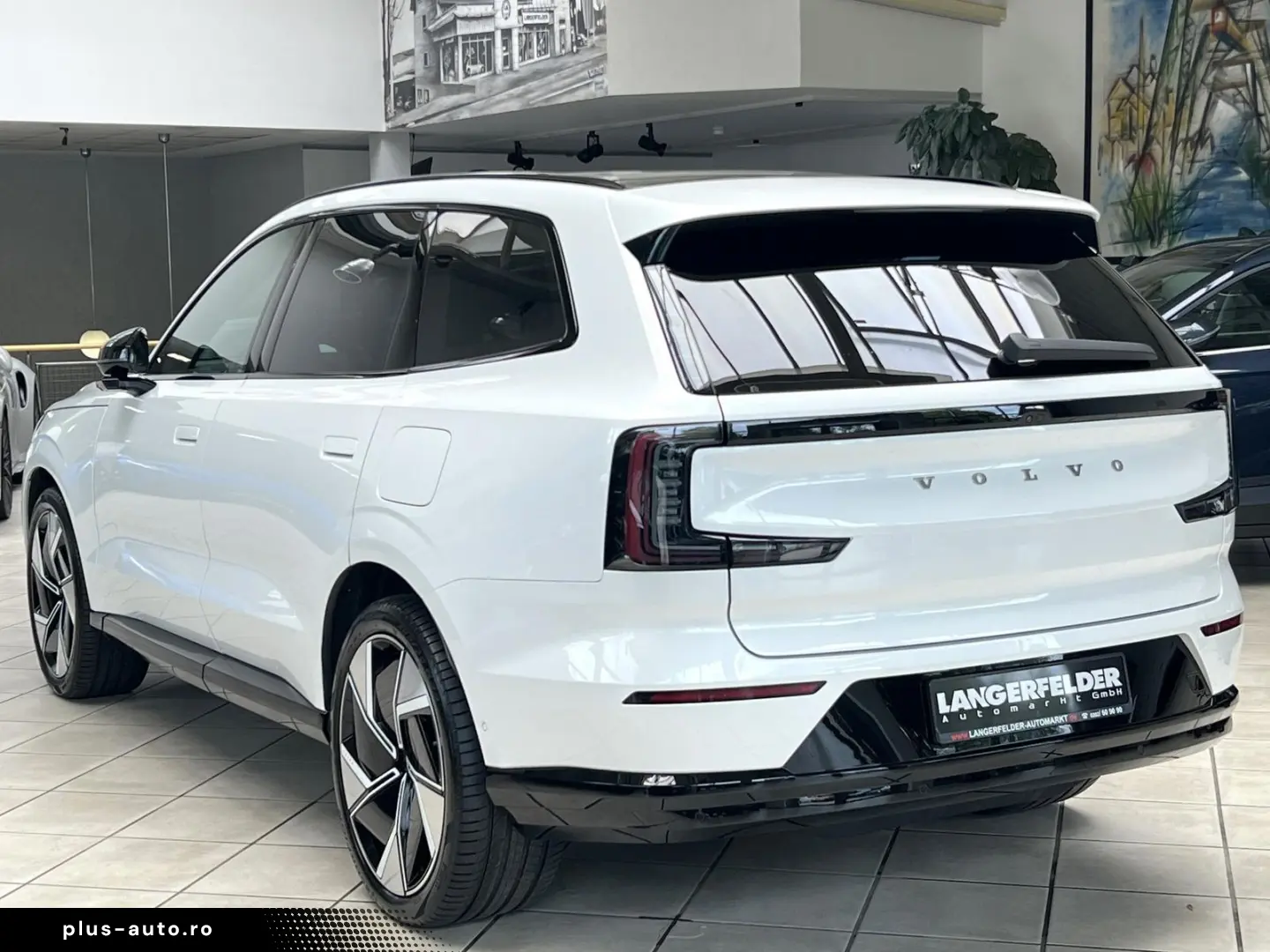 VOLVO EX90 Twin Perf AWD Ultra 7-Si 111kWh 360 B&W AHK