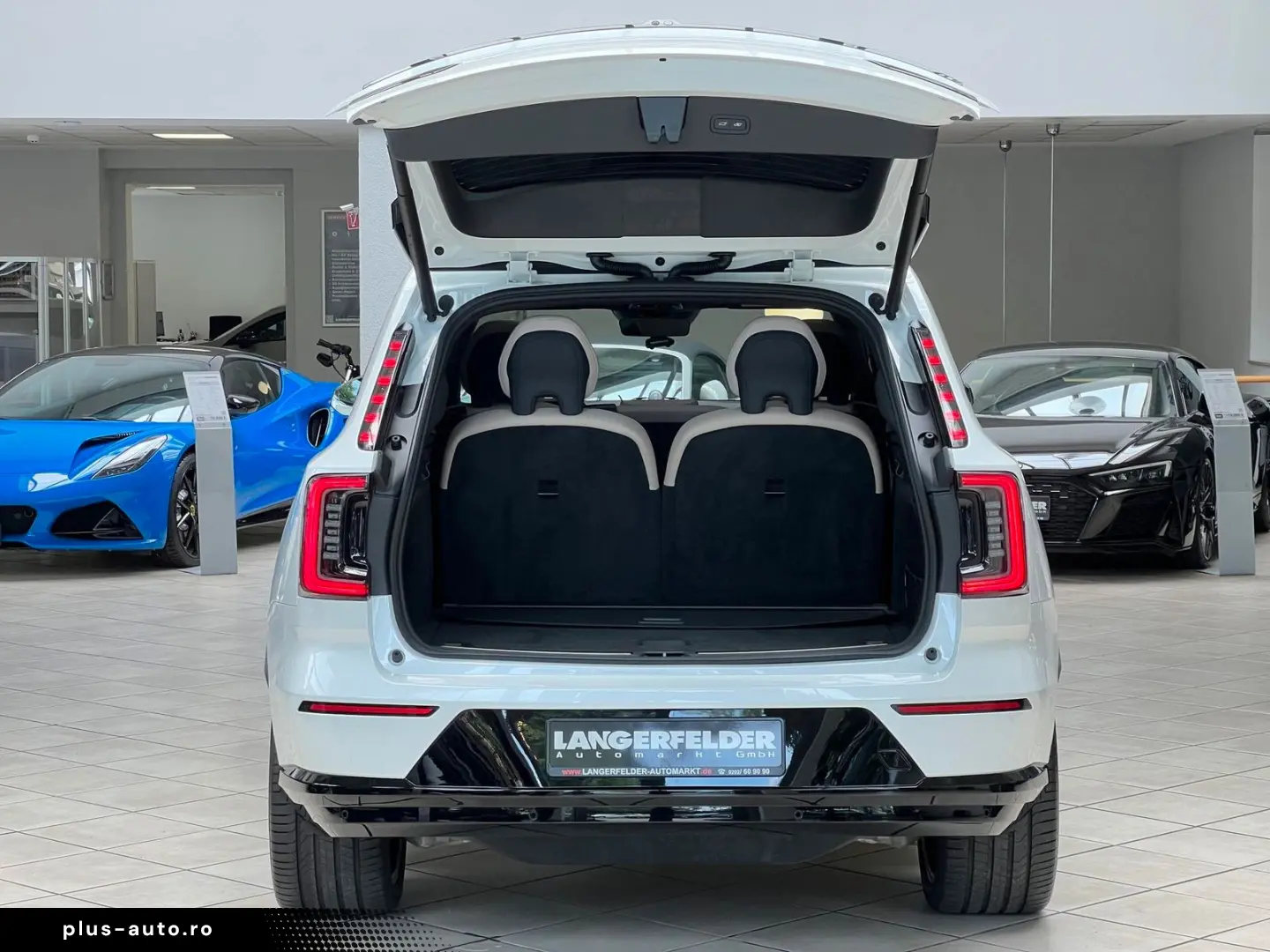 VOLVO EX90 Twin Perf AWD Ultra 7-Si 111kWh 360 B&W AHK