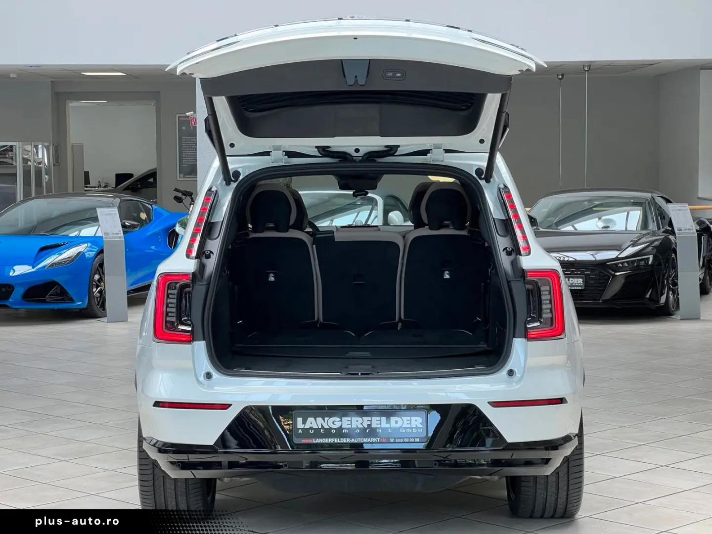 VOLVO EX90 Twin Perf AWD Ultra 7-Si 111kWh 360 B&W AHK