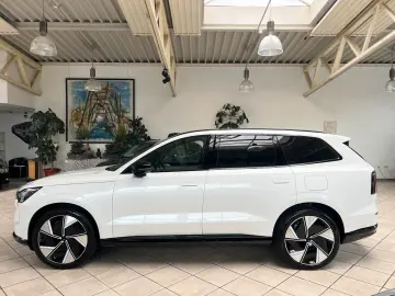 VOLVO EX90 Twin Perf AWD Ultra 7-Si 111kWh 360 B&W AHK
