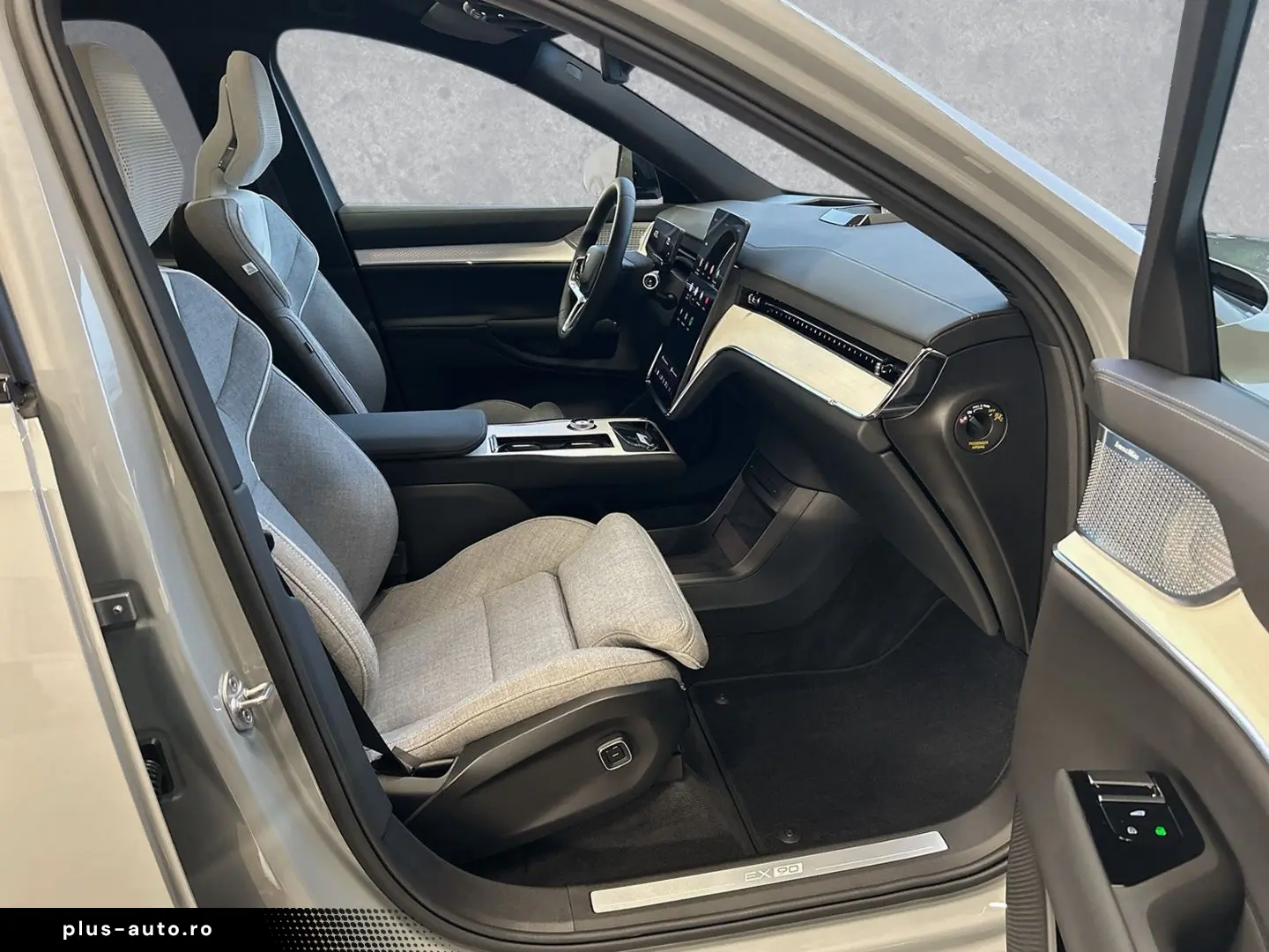 VOLVO EX90 Ultra Pure Electric AWD Twin Motor 7-Sitzer